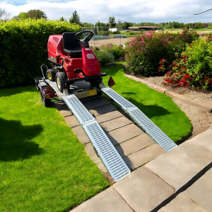 Heavy-duty ATV loading ramps with non-slip surface, designed for easy loading in the UK.